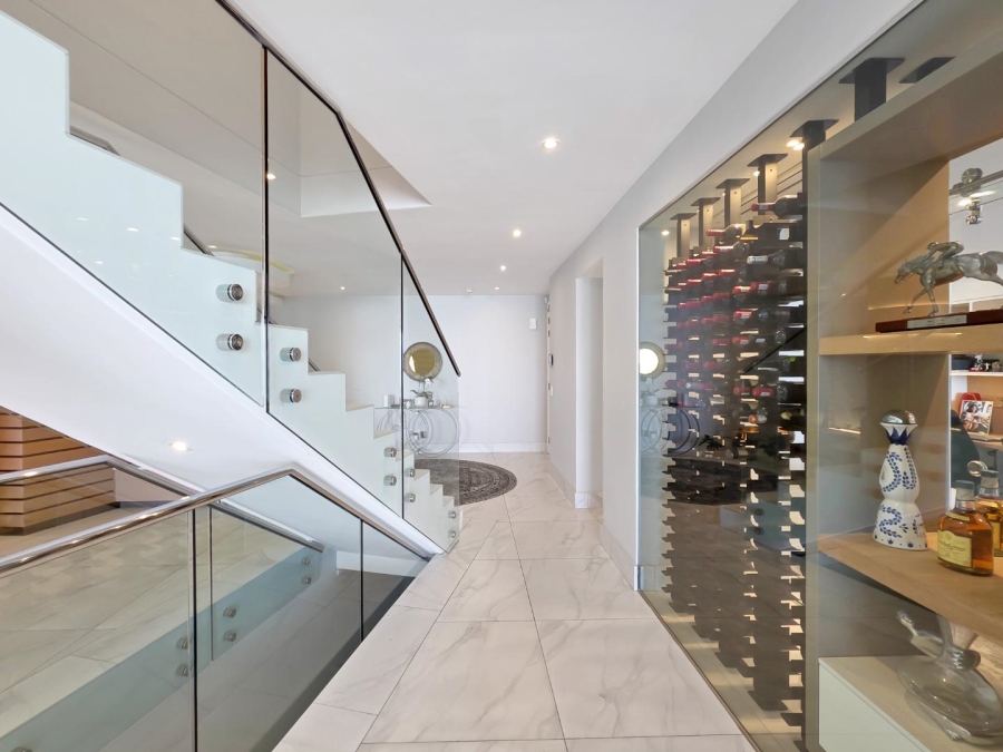 3 Bedroom Property for Sale in Mouille Point Western Cape